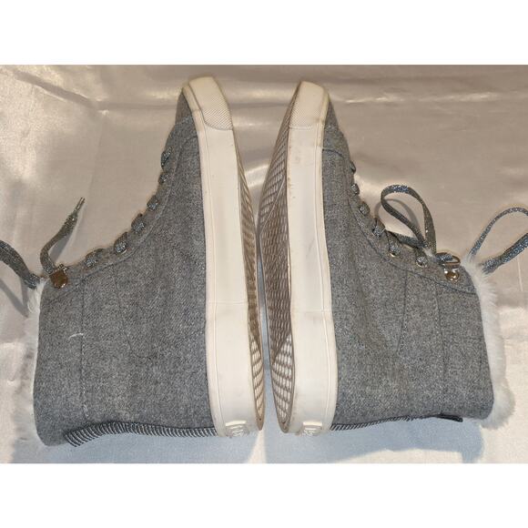 Old Navy Women's Gray Felt High Top Shoes Booties Lace Up Size 7 Faux Fur Trim - Picture 5 of 9